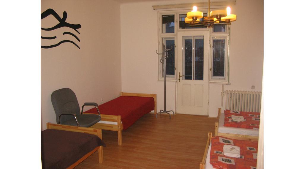 Bed & Breakfast Hostel Брно Номер фото